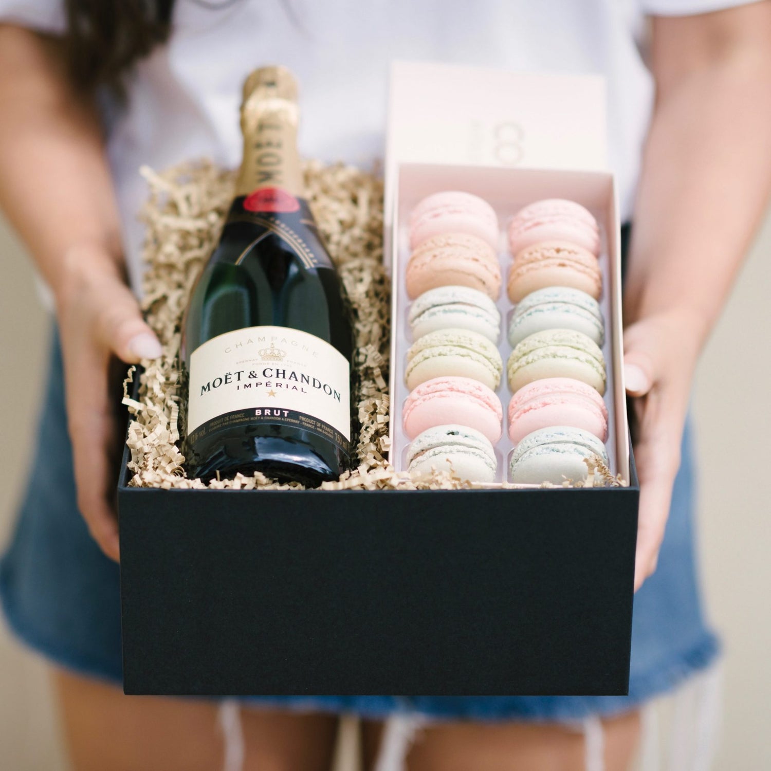 Moet & Macarons Hamper