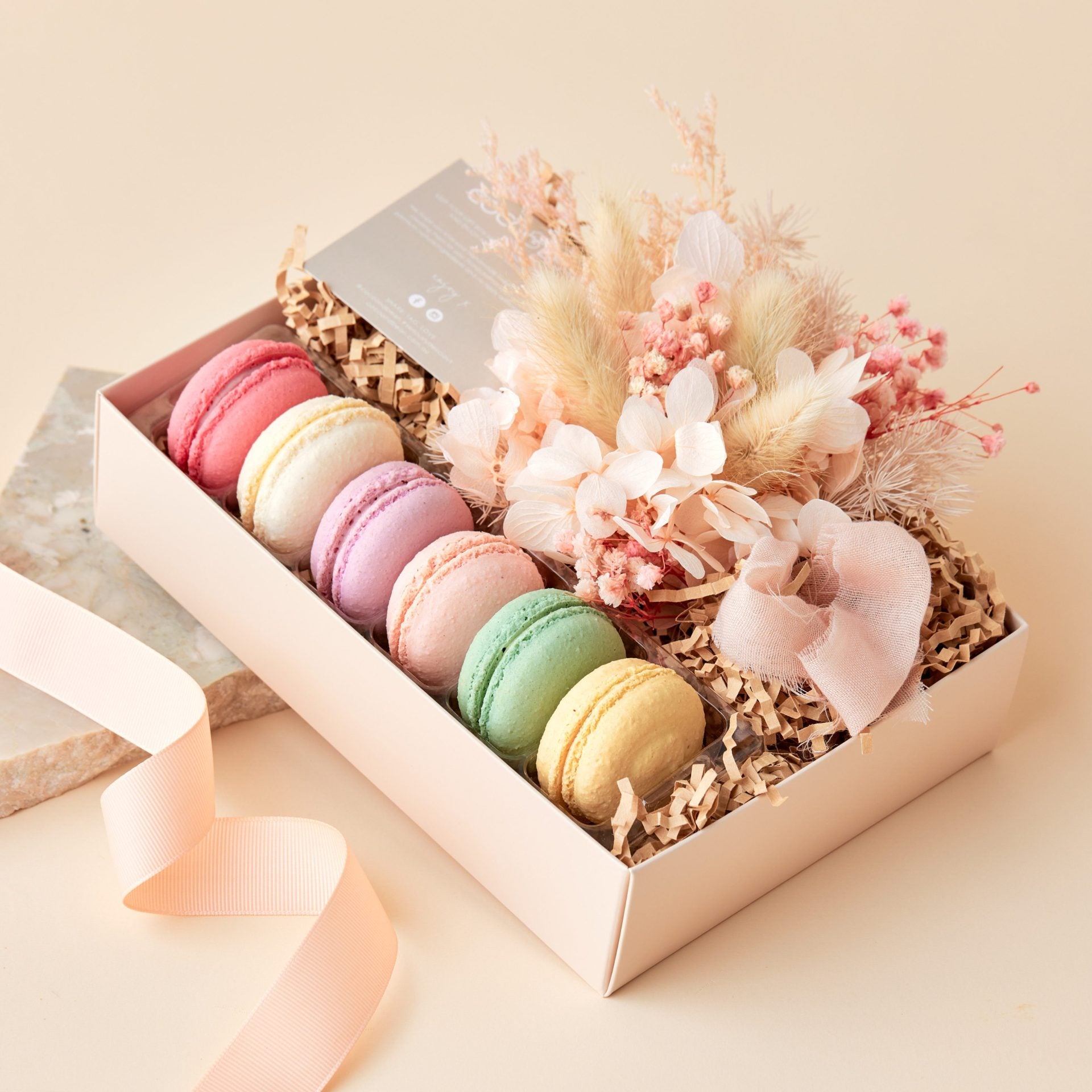 Macaron Posy Gift Box