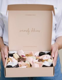 Dessert Boxes &amp; Gift Hampers
